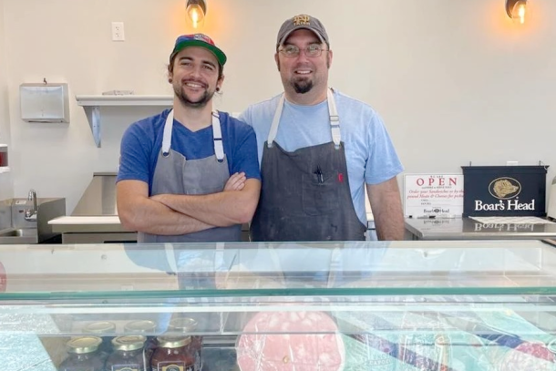 Cabarrus Center: Tutti's